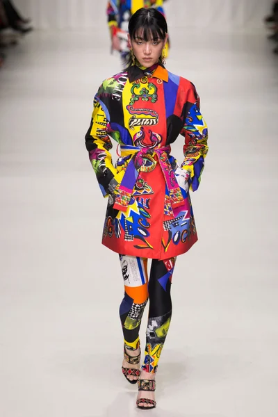 Look 50